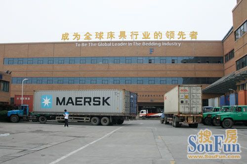 逛店日記:私訪床墊工廠 探秘喜臨門(mén)制造工序 -家具頻道-北京搜房裝修家居網(wǎng)